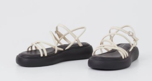 تجربتي مع vagabond sandals sale: الراحة والأناقة على شاطئ البحر